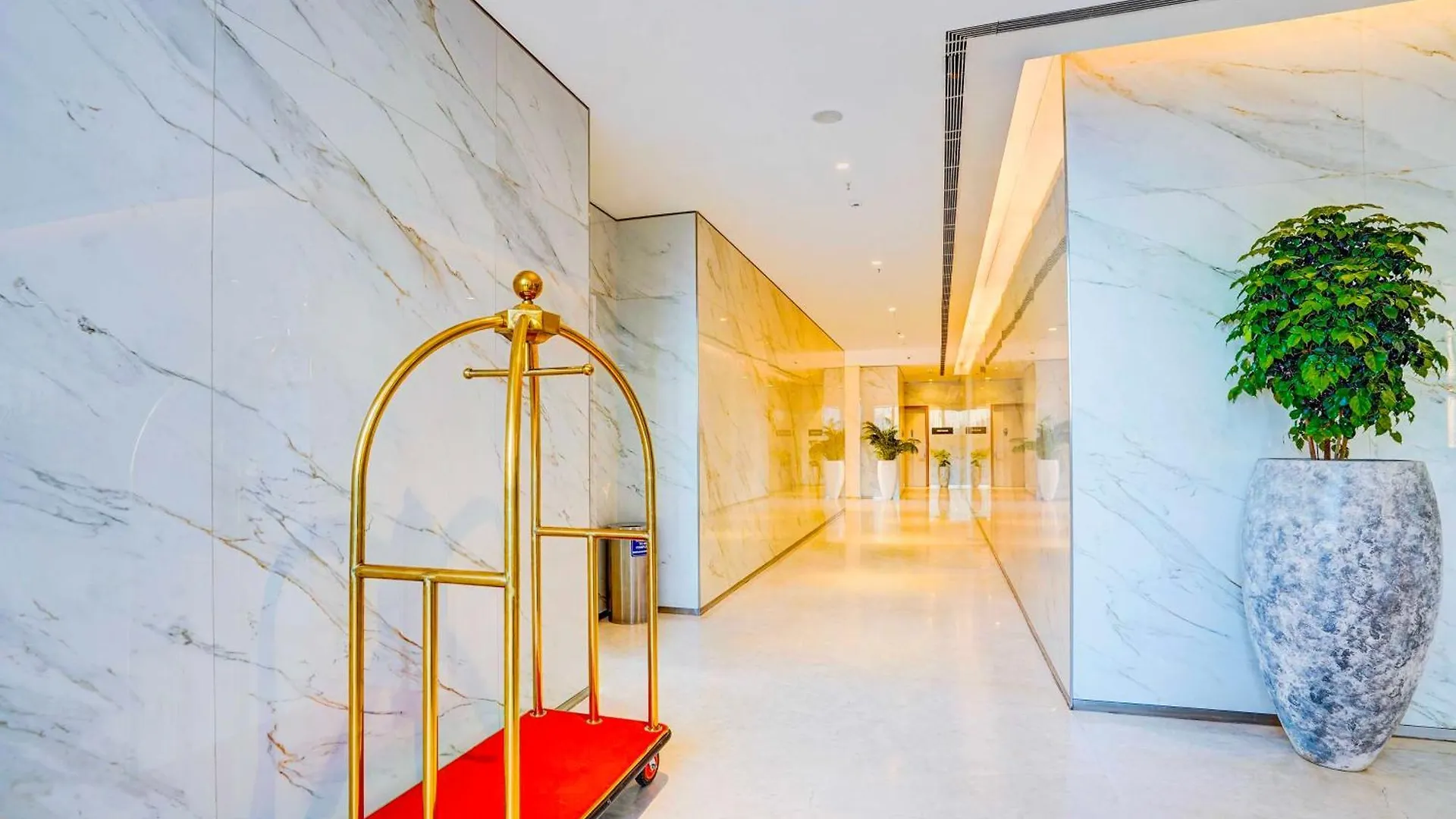 Luxurious Residences By Sunday At M3M Broadway Sec 71 غورغاون 5*,  الهند