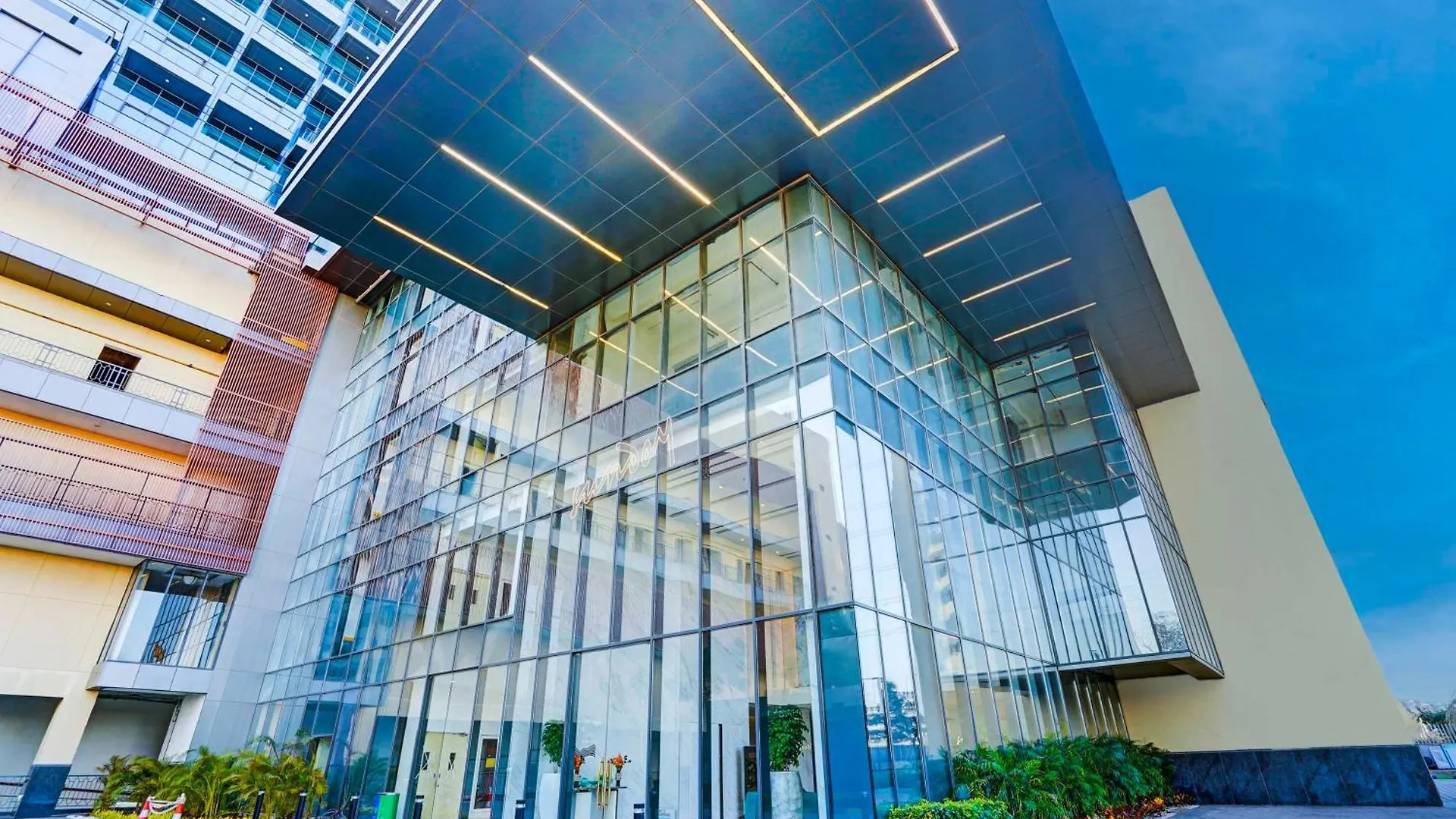 Luxurious Residences By Sunday At M3M Broadway Sec 71 Gurgaon Hotel