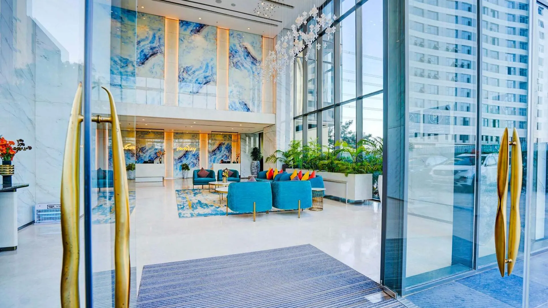 ***** Hotel Luxurious Residences By Sunday At M3M Broadway Sec 71 Gurgaon India