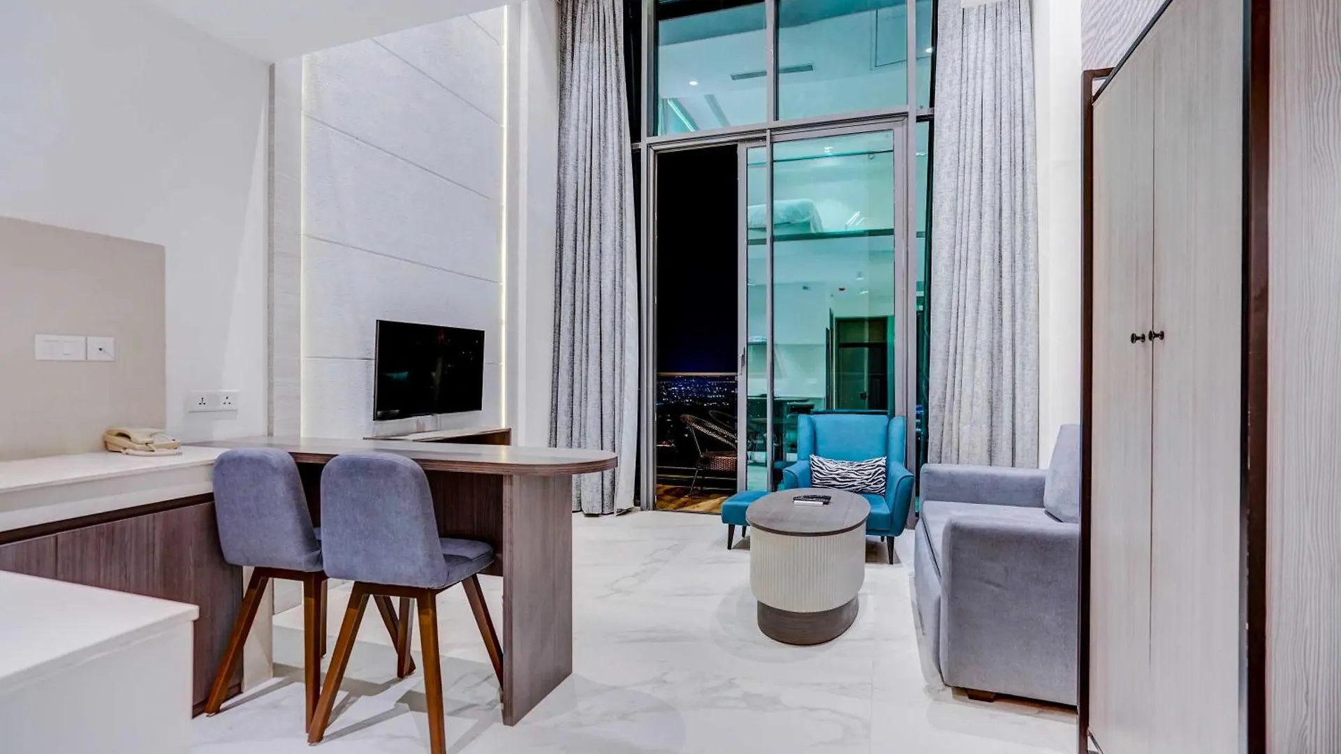 Luxurious Residences By Sunday At M3M Broadway Sec 71 Γκουργκάον Ινδία
